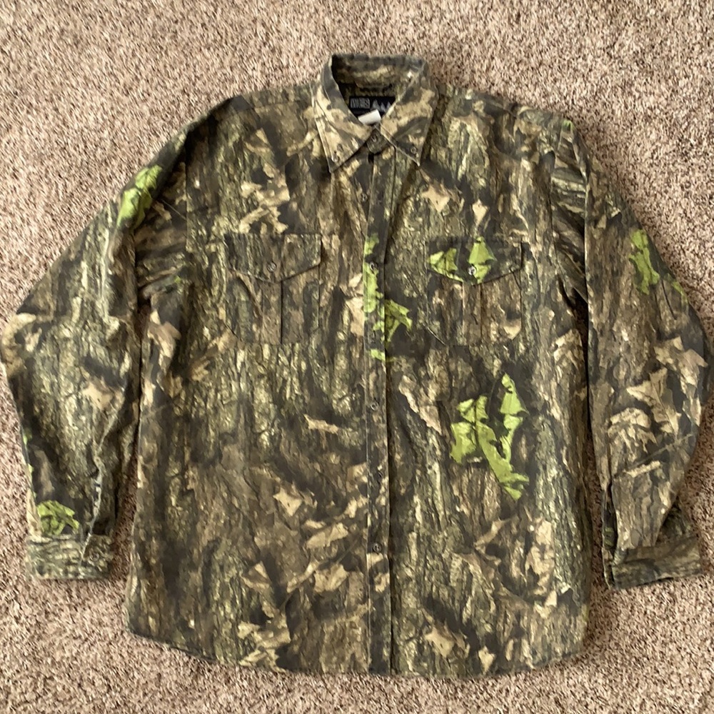 Wfs Element Gear, Camo Button-Up. - image 1